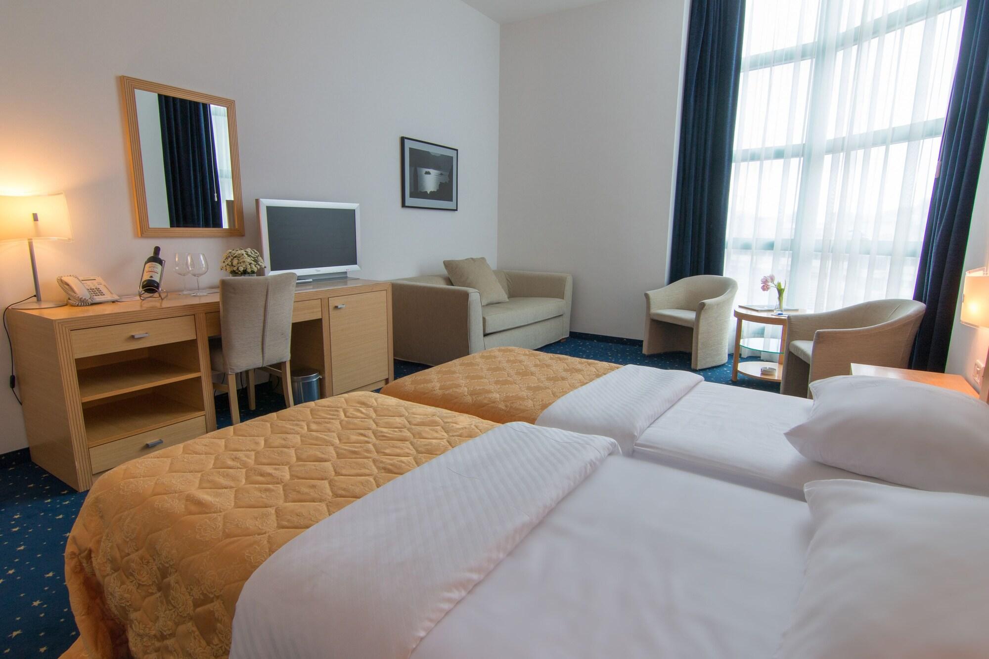 Hotel Blue Star Budva Exterior photo
